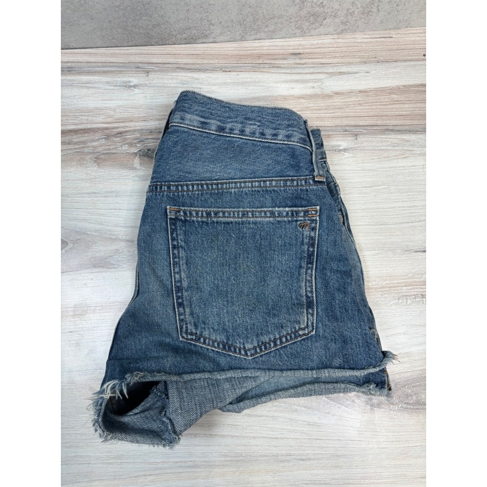 Madewell Relaxed Denim Shorts Womens Size 26 Blue Wash Distressed Raw Hem - Picture 8 of 13